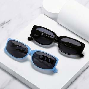 Nuevas Gafas de Sol Cuadradas de Moda 2021, Montura Grande de Lujo, Color Jelly, Protección UV400 para Mujer - Product Image 2