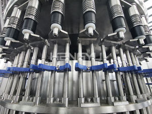 2026年新型饮用水产品供应商，操作简单，全自动12000瓶/小时塑料瓶水生产 - Product Image 4