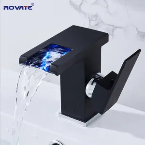 ROVATEバスルームLED洗面器の蛇口温度の色はデッキに取り付けられた水栓を変更します滝の注ぎ口ホットとコールドミキサー