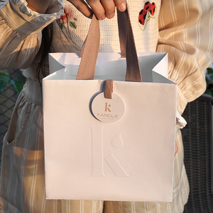 Bolsa de Compras de Alta Calidad con Logotipo Personalizado, Bolsa de Regalo para Boutique de Ropa, Bolsa de Papel Comercial con Logotipo Grabado e Impreso, con Etiqueta Colgante - Product Image 4