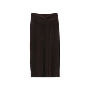 Jupe midi en velours côtelé moulante taille haute croisée en V tricotée couleur café grande taille pour femme Runqi N8828 - Product Image 3