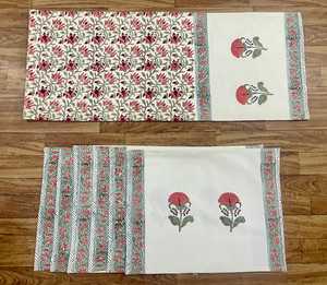 Ensemble chemin de table et tapis à motifs floraux imprimés à la main |   7 pièces de décoration de table en tissu 100% coton pour la maison et la salle à manger - Product Image 1