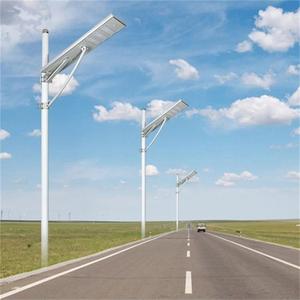Promotion : Lampadaire Solaire LED 100W Étanche IP65 pour Autoroute, Rechargeable, en Alliage d'Aluminium, Batterie LiFePO4, Fonctions 3-en-1 pour la Route - Product Image 2