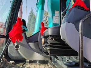 Excavadora de cadenas Yanmar de 20t usada Kobelco SK200 de alta calidad, excedente de Japón, con certificación CE y sistema hidráulico auxiliar completo de alto rendimiento. - Product Image 6