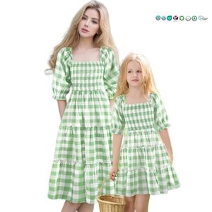 <span class=keywords><strong>Robe</strong></span> d'été à manches courtes à fleurs pour filles <span class=keywords><strong>et</strong></span> enfants, tenue assortie pour maman <span class=keywords><strong>et</strong></span> moi - Product Image 4