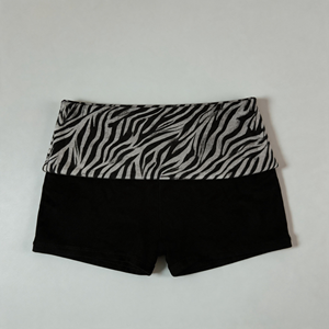 Ensemble deux pièces pour <span class=keywords><strong>femme</strong></span> avec haut licou imprimé léopard et short à revers, avec bandeau – <span class=keywords><strong>Tenue</strong></span> de club d'été 2026 en coton et élasthanne - Product Image 3