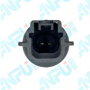 ฐานไฟวิ่งกลางวัน Nissan EQ7202 T10 12V ซ็อกเก็ตไฟจอดรถด้านหน้า อุปกรณ์ติดตั้งไฟรถยนต์ - Product Image 4