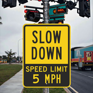 علامة الحد الأقصى للسرعة 5 ميلًا في الساعة-علامة ألومنيوم فائقة السرعة بطيئة لمواقف السيارات والمرافق - Product Image 6