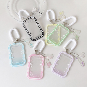 Porte-clés transparent en plastique pour photocarte, étui irrégulier pour carte d'identité d'étudiant, carte de bus, vente en gros - Product Image 1
