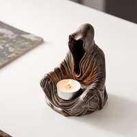 Vente chaude Européenne Mystique Enchanteur Figurine En Céramique Bougeoir Décor À La Maison Bougeoir Tea Light Bougeoir