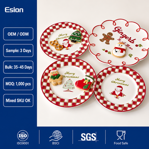 Assiette de Noël en céramique de 8 pouces, personnalisable OEM, motif Père Noël et Bonhomme en pain d'épices, vaisselle de fête en porcelaine, bord festonné à carreaux rouges, vente en gros - Product Image 1