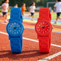 Montre à quartz pour enfants, boîtier en plastique, bracelet en silicone souple, montre analogique pour enfants, commande en gros