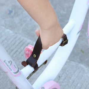 Elevador de Bicicleta de Cuero Vacuno Resistente RR, Manija Desmontable Reforzada para Ciclismo al Aire Libre, Elevador de Cuadro de Bicicleta de Cuero Genuino para Ciclistas - Product Image 5