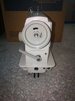 Jukis Ddl5550n Machine industrielle à une aiguille à point noué pour vêtements Machine à coudre industrielle à pied et à bras Machine à coudre industrielle pour vêtements