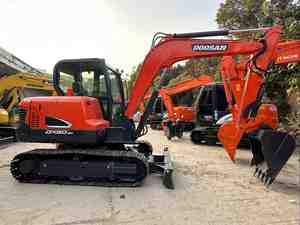 Mini-excavatrice d'occasion Doosan Dx60 de 5,5 tonnes avec moteur, matériel de terrassement, équipement de construction - Product Image 2