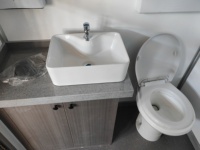 Remorque de toilettes de luxe avec lavabo pour moto