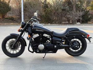 Motocyclettes d'occasion <span class=keywords><strong>Honda</strong></span> Shadow Phantom <span class=keywords><strong>750</strong></span> <span class=keywords><strong>Moto</strong></span> 750cc <span class=keywords><strong>Moto</strong></span> à essence Streetbike Cruiser <span class=keywords><strong>Moto</strong></span> Vintage - Product Image 2