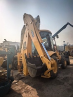 Chargeuse-pelleteuse JCB3CX d'occasion, capacité nominale de 8 tonnes, modèle 2021, moteur de 55 kW et composants hydrauliques de pompe