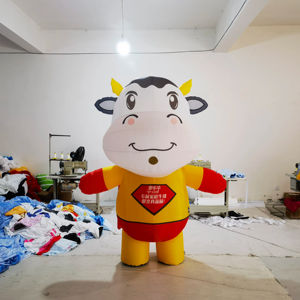 Mochila de preescolar inflable de <span class=keywords><strong>muñeca</strong></span> de vaca inflable de personaje pequeño de altura personalizada - Product Image 1