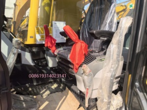 Excavadora Hidráulica Usada Original de Japón, Komatsu PC220-7, en Buenas Condiciones - Product Image 2