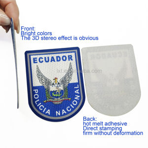 Conception personnalisée Impression par transfert <span class=keywords><strong>de</strong></span> chaleur <span class=keywords><strong>Logo</strong></span> <span class=keywords><strong>de</strong></span> club d'équipe <span class=keywords><strong>de</strong></span> football personnalisé Patch <span class=keywords><strong>de</strong></span> <span class=keywords><strong>flocage</strong></span> 3D - Product Image 5