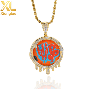 Collar de Latón Chapado en Oro Personalizado con Colgante de Marco de Fotos en Forma de Gota de Agua, Regalo de Joyería Personalizada para Hombres y Mujeres - Product Image 1