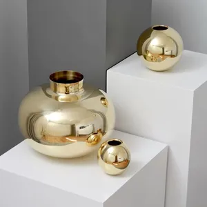 แจกันพื้นอาร์ตเดคโคในทองเหลือง - Product Image 3