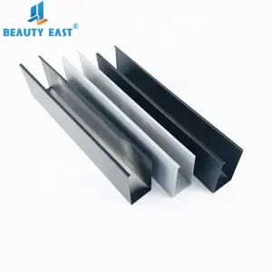 การออกแบบหลังคาอลูมิเนียม Baffle Spandrel ระบบเพดานในรูปทรงท่อสี่เหลี่ยม