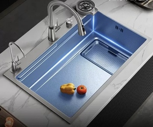 Fregadero de cocina moderno de acero inoxidable cepillado 304, de un solo seno profundo, estilo cascada, para instalación sin conexión a la red. - Product Image 3