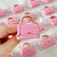 Clip d'aromathérapie pour grille d'aération de voiture, diffuseur de parfum, accessoire d'intérieur tendance pour cadeau