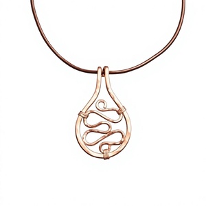 Collier en chaîne de cuivre pour femmes, bijoux de mariage élégants et luxueux, assortis à une tenue élégante - Product Image 1