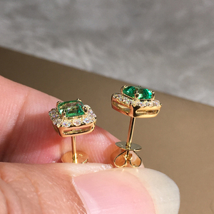 CAOSHI Pendientes de Botón de Estilo Coreano de Gran Venta con Baño de Oro de 18k, Diamante Verde, Pequeño Cristal de Circón Cuadrado Geométrico para Mujer - Product Image 2