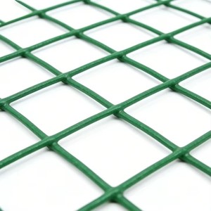PVC Welding Wire <b>Mesh</b> Coated with <b>Plastic</b> Iron Wire <b>Mesh</b> Is Used As a Protective Net for Poultry Farming. - Product Image 4