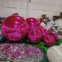 Boules miroir gonflables irisées colorées géantes, roses artificielles, fleurs roses, décoration de boule, miroir gonflable rose