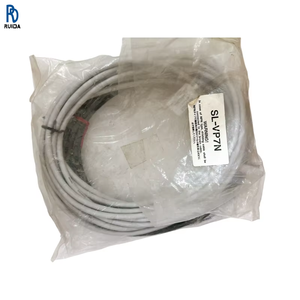KEYENCE SL-VP7N SL-VP7NM SL-VP7P SL-VP15P Conector de seguridad para rejilla, cable suelto de 7m NPN, utilizado para conexiones eléctricas, en stock - Product Image 1