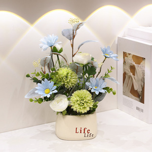 Arreglo de Flores Artificiales Kch, Flores de Seda y Plástico Mixtas, Decoración Realista para el Hogar, Adorno de Escritorio - Product Image 3