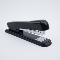 Agrafeuse de papeterie de bureau en métal manuelle standard personnalisable