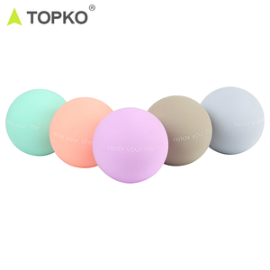 Bola de masaje de lacrosse de silicona azul Rosa ecológica con impresión láser de alta calidad TOPKO - Product Image 4