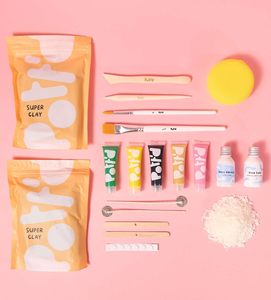 Mini kits de poterie |   Argile à séchage à l'air pour adultes |   Comprend des peintures, des pinceaux et des outils |   Tutoriel en ligne GRATUIT |   Débutants |   Ange/Paysage - Product Image 5