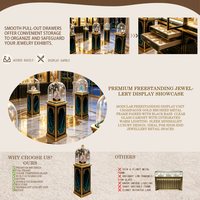 Présentoir à bijoux de style antique de luxe, vitrine à bijoux avec dôme en verre et bordure dorée pour boutique haut de gamme