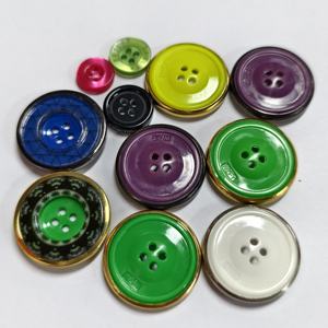 Kancing Jahit Kerang Alami B-0007 Warna Mutiara Bulat 2 Lubang Bentuk Bintang Hati Bunga Aksesoris Jahit - Product Image 4