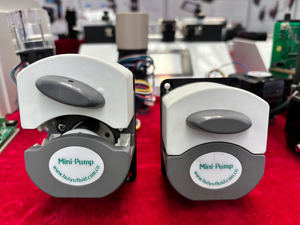 หัวปั๊มขนาดเล็ก Huiyu BT150J-1A ปั๊มเพอริสตัลติกสำหรับอุตสาหกรรมอาหารและเครื่องดื่ม  OEM ราคาประหยัด ปรับแต่งได้ - Product Image 4