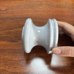Màu xám hoặc trắng <span class=keywords><strong>ANSI</strong></span> 53-2 <span class=keywords><strong>spool</strong></span> cách điện sứ cách điện cho đường dây truyền tải - Product Image 4