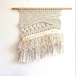 Tapisserie en macramé magnifiquement faite à la main, décoration murale en macramé - Product Image 1