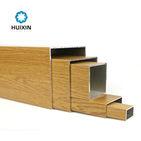 Tubes rectangulaires en aluminium carrés de grain de bois des prix 6063-t5
