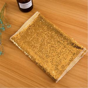 Rose <span class=keywords><strong>Gold</strong></span> Sequin <span class=keywords><strong>Table</strong></span> <span class=keywords><strong>Runner</strong></span> 2019 100% โพลีเอสเตอร์ตารางการรับประทานอาหารขายส่งโรงแรมหรูที่กำหนดเอง <span class=keywords><strong>Runner</strong></span> ตารางผ้า - Product Image 3