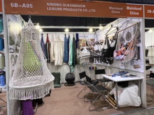 Serra Portatile a 3 Livelli per Interni ed Esterni, Mini Serra Agricola con Porta a Cerniera per Balcone e Patio, Ideale per la Coltivazione di Piante - Product Image 5