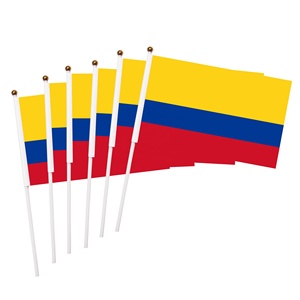 Petite <span class=keywords><strong>drapeau</strong></span> de la Colombie à agiter à la main 14x21cm, couleurs vives, mini drapeaux en polyester sur bâton pour les défilés du Jour de l'Indépendance - Product Image 3