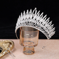 Fabricant professionnel de couronnes de mariage en cristal d'alliage de haute qualité