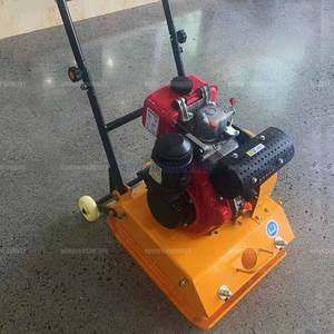 เครื่องอัดแผ่นสั่นสะเทือนขนาดกะทัดรัดพร้อมการออกแบบที่ประหยัดพื้นที่เหมาะสำหรับพื้นที่แคบและงานก่อสร้างขนาดเล็ก - Product Image 5